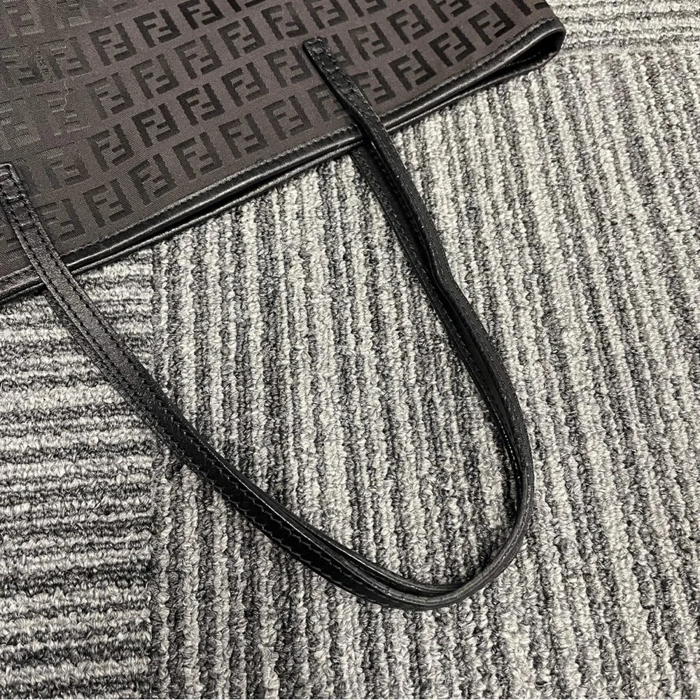 Fendi FF print tote bag - women - Leather/Nylon - Picture 7 of 16